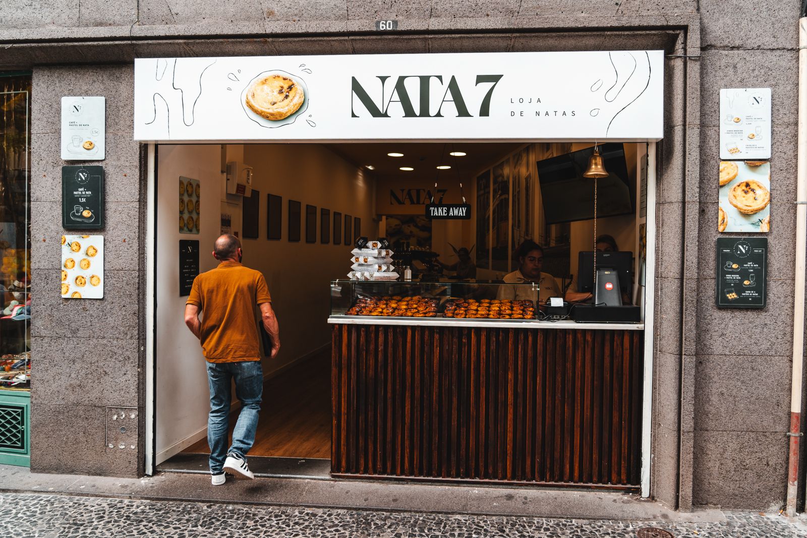 Fachada de uma loja NATA7